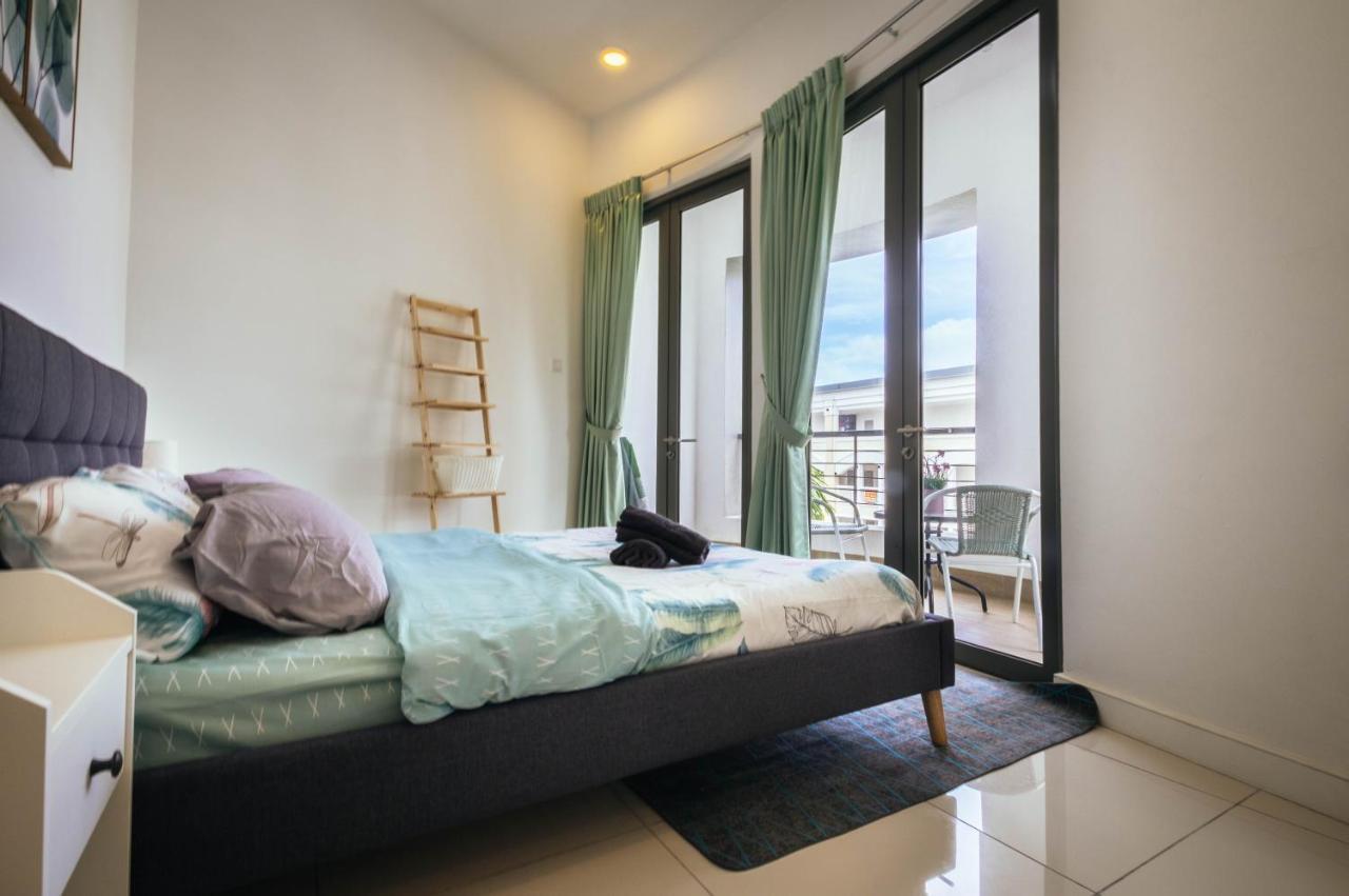 Marina Times Square Homestay By Evernent Miri Exterior foto